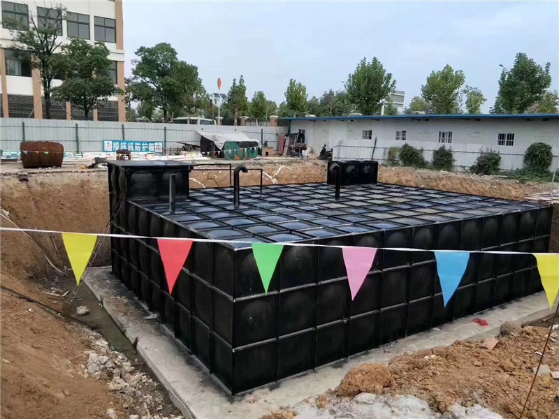抗（kàng）腐式地埋水箱
